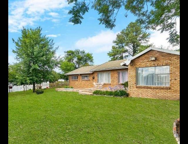 FARM FOR SALE IN CHARTWELL A.H.